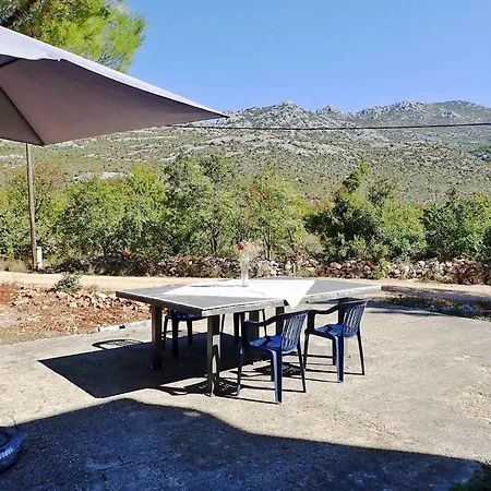 In Starigrad-paklenica 43218 Apartamento