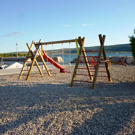 Apartment In Starigrad-paklenica 43218