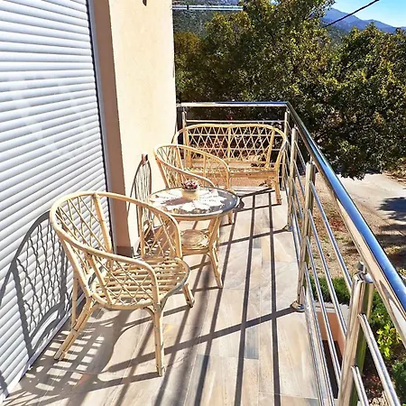 In Starigrad-paklenica 43218 Apartment *