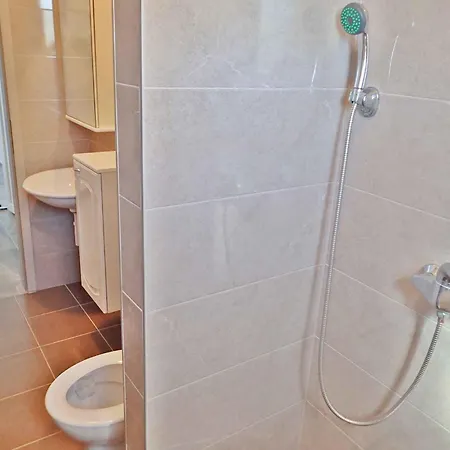 In Starigrad-paklenica 43218 Apartment *