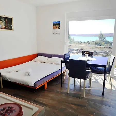 公寓 In Starigrad-paklenica 43218 斯塔利格拉德-帕克利尼卡