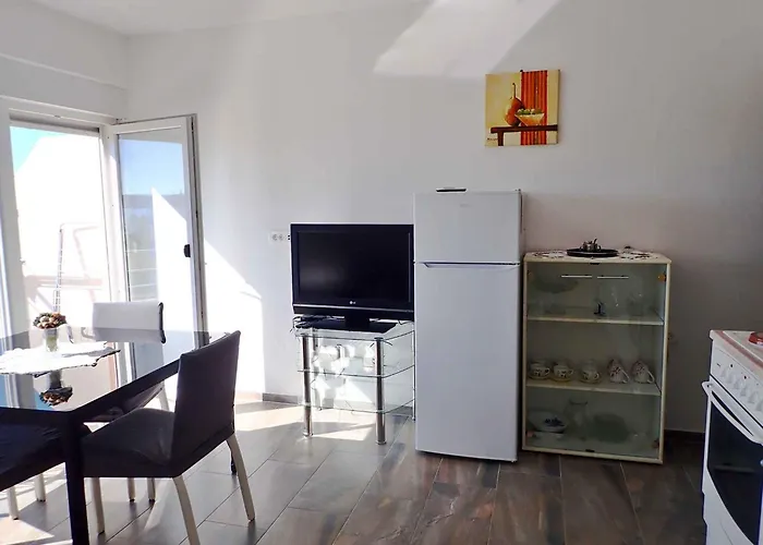 In Starigrad-paklenica 43218 Апартаменты Стариград-Пакленица