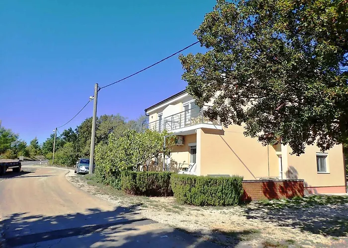 Апартаменты In Starigrad-paklenica 43218 Стариград-Пакленица